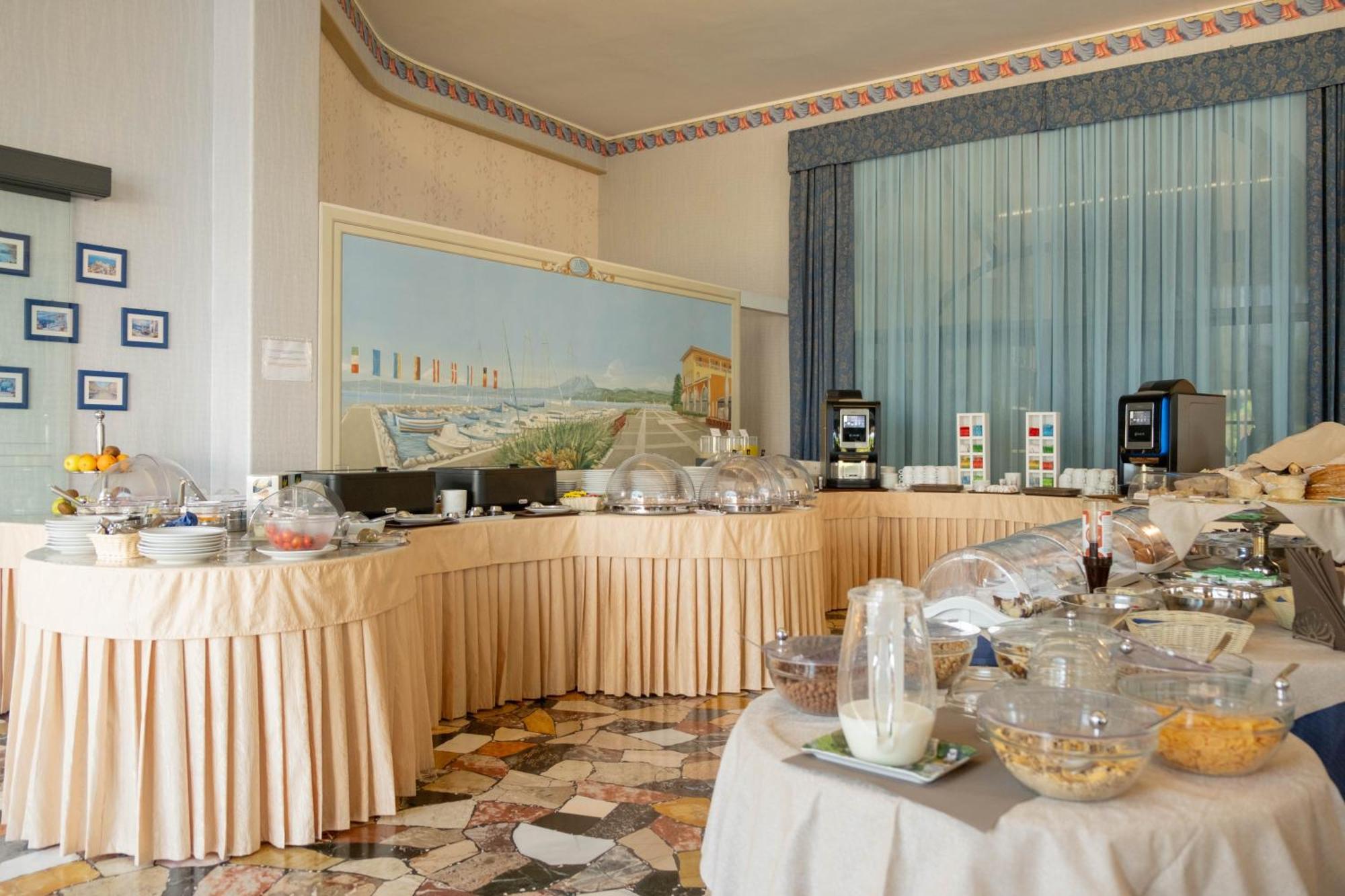 Hotel Vela D'Oro Dependence Bardolino Bagian luar foto